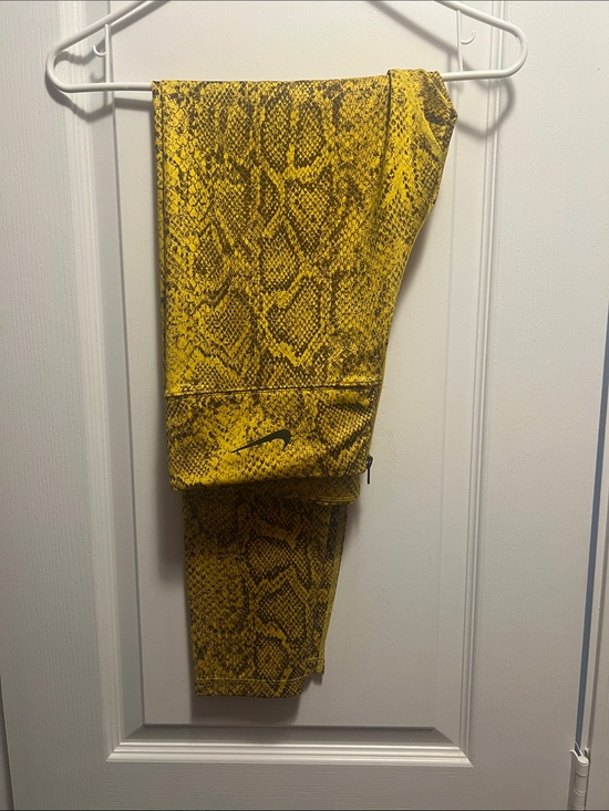Nike Pants - Nike Yellow and Black Snake-Print Leggings